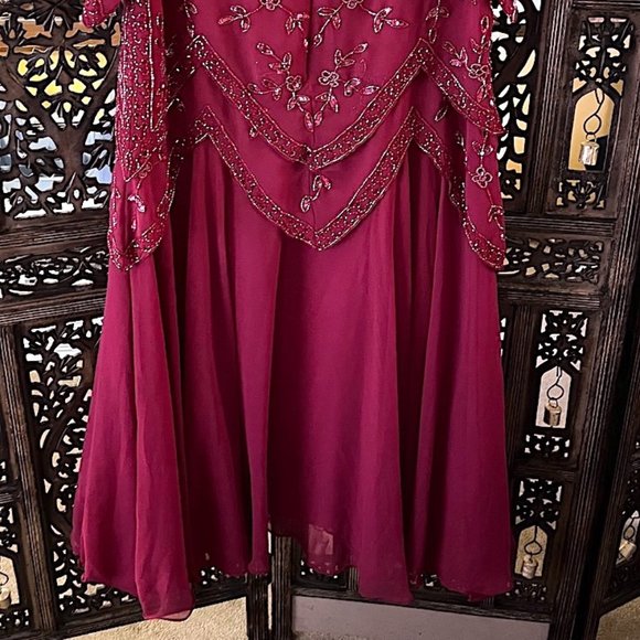 ROAMAN’S RUBY RED MAROON BURGUNDY BEADED SEQUINS LAYERED EVENING DRESS - Picture 5 of 7